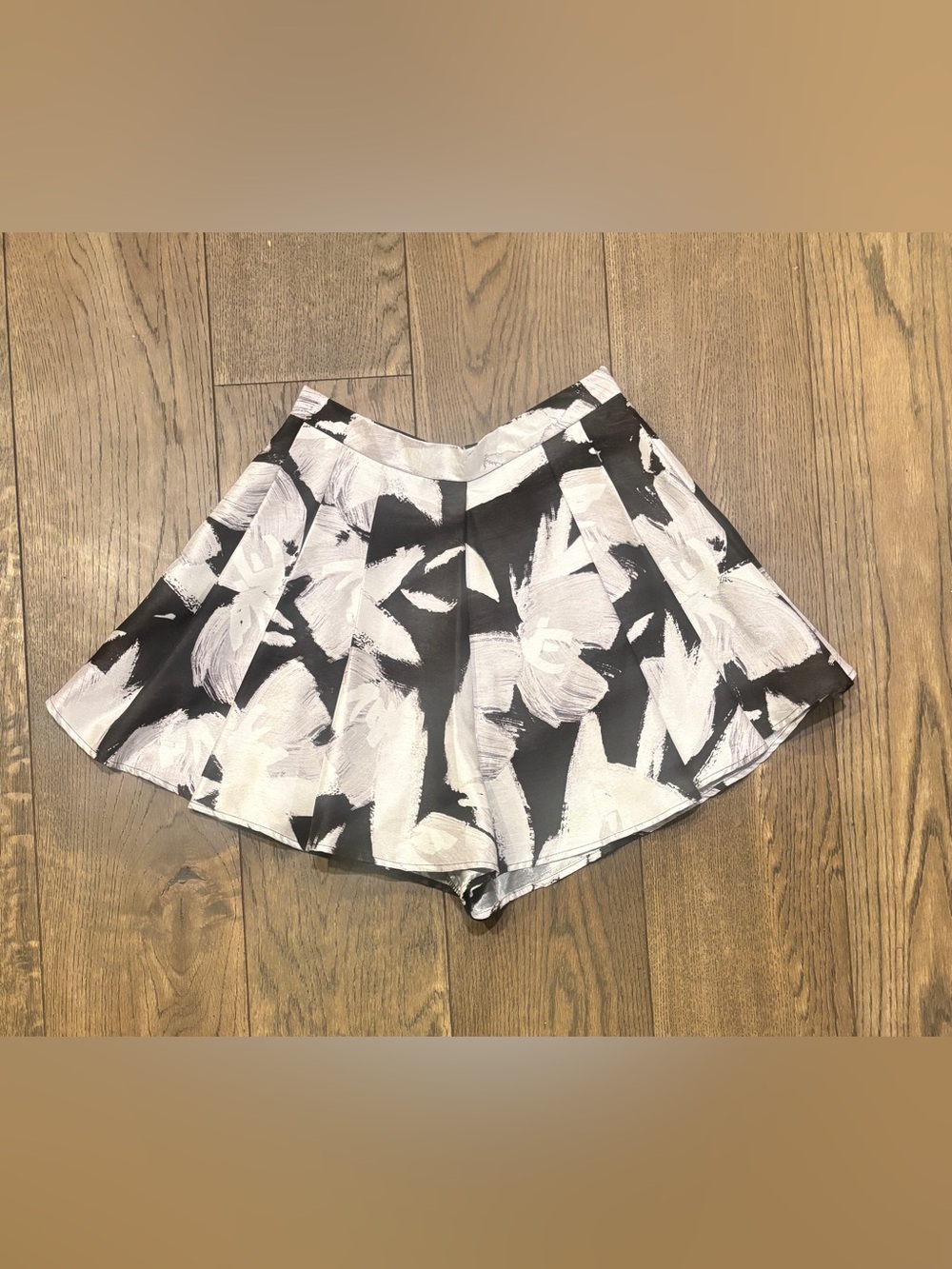 C/MEO Collective Black & White Brushstroke Skort